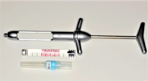 麻酔の注射器